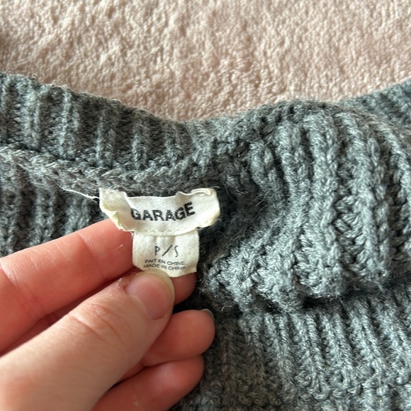 Knit sweater - Picture 3 of 3